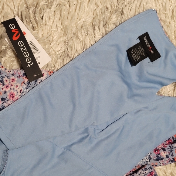 Teeze Me Juniors Ditsy Floral Print Blue Peach - Picture 3 of 6